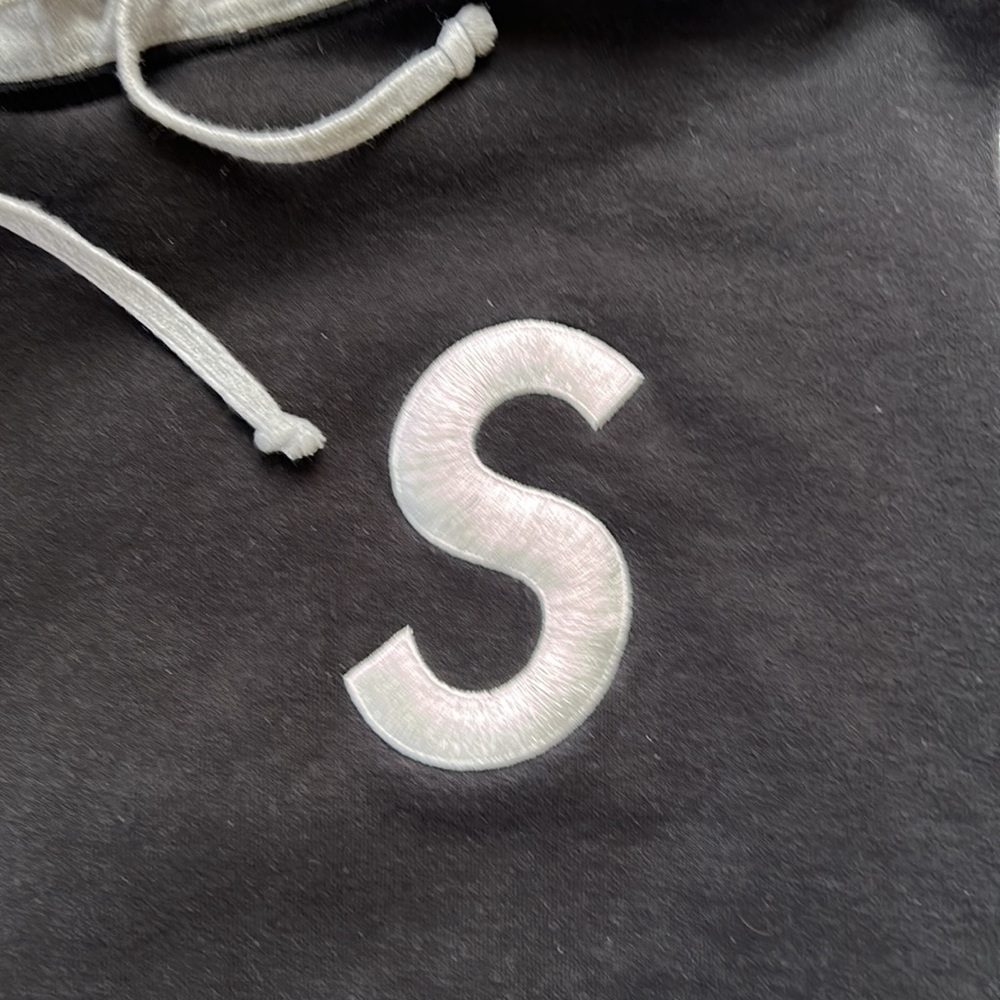 Supreme S logo sweatshirt - Picture 3 of 5